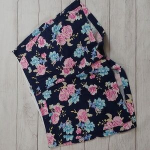 OLD NAVY FLORAL SHORTS WITH POCKETS